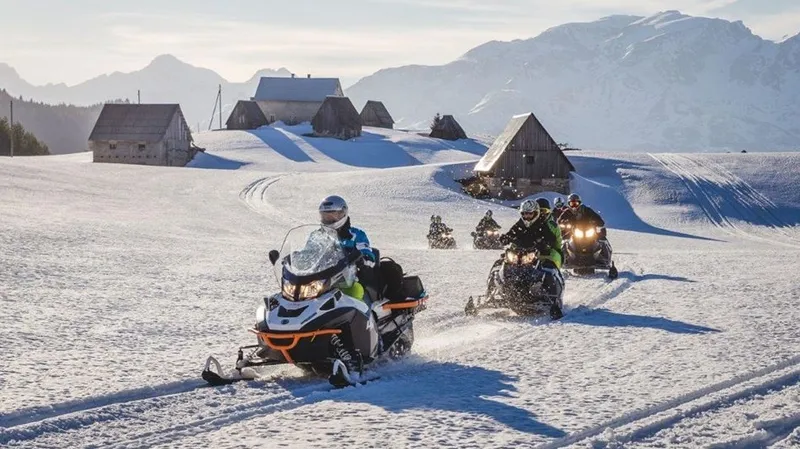 Pogled sa vrhova: Zimska avantura Sinjajevinom