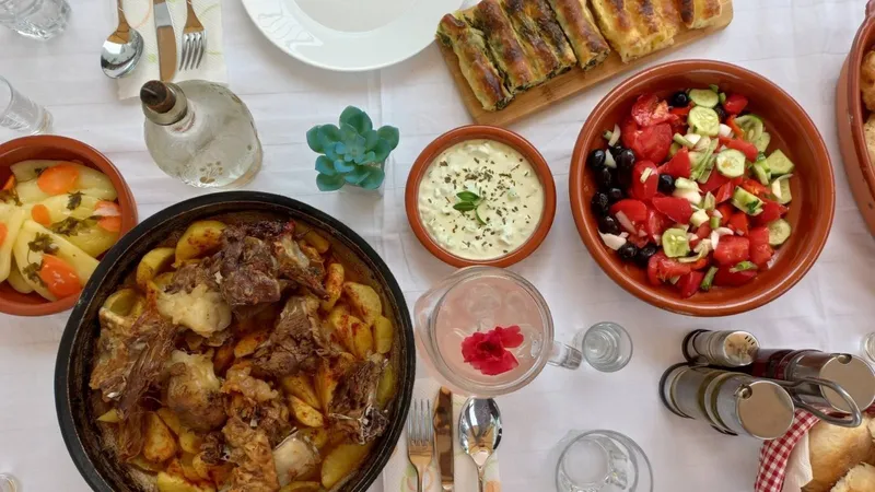 Tradicionalni ručak u lokalnom domaćinstvu