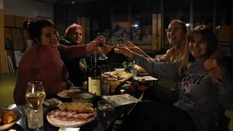 An Evening of Inspiration: Montenegrin Wine and Canvas Art for 5 people